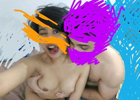 Salomesalvi 高品質のポルノスター 画像