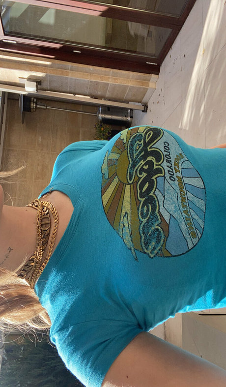 epixemily profile image