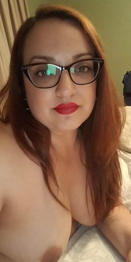 ニューハーフ巨乳OnlyFans ホットヌード 写真