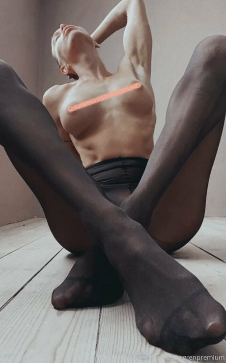 Ia Ostergren ポルノスター 裸 写真