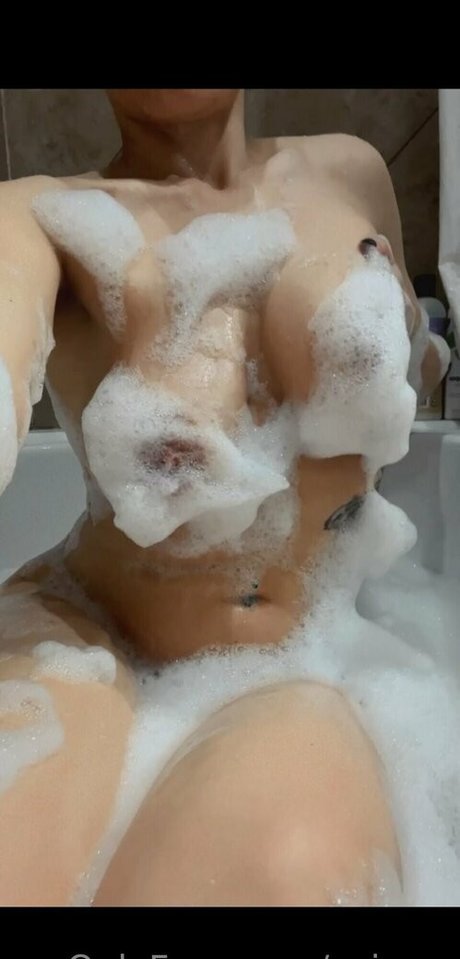 Spice Z ポルノスター エロティック ギャラリー