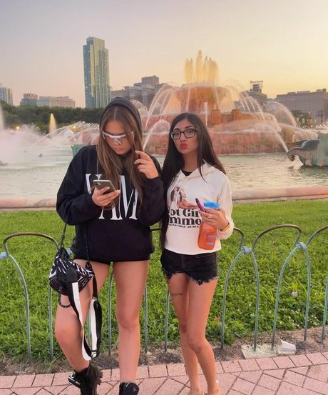 毛深い妊婦OnlyFans ホットセックス 画像