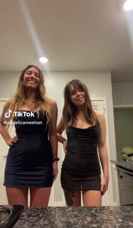 Angelica Meehan ホットなポルノスター 写真