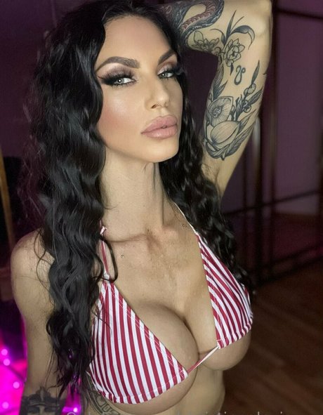 裸の写真 OnlyFans セクシーxxx 写真