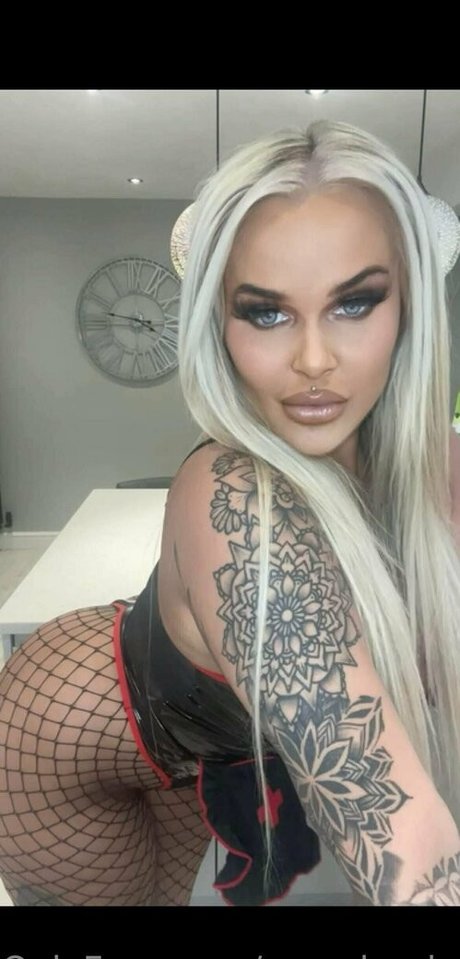 Porscheplatinum 素敵な女優 ギャラリー