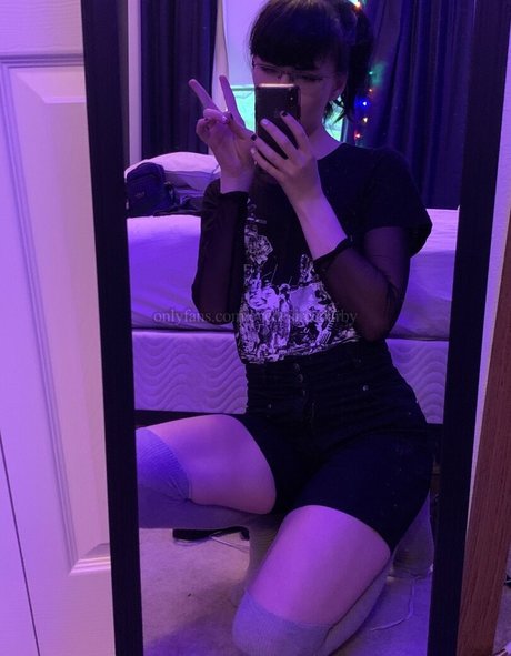 evedesireedarby 美しいスター 写真