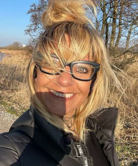 asmr ゲイ onlyfans セクシー裸 写真