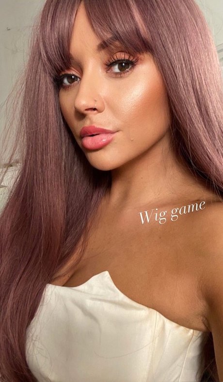 Kimberly Hart Simpson ホットスター 写真