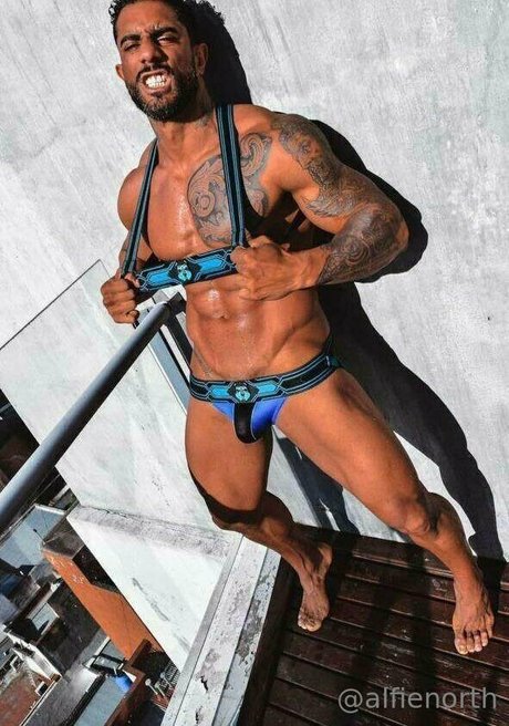 曲線美の黒檀OnlyFans トップ ギャラリー