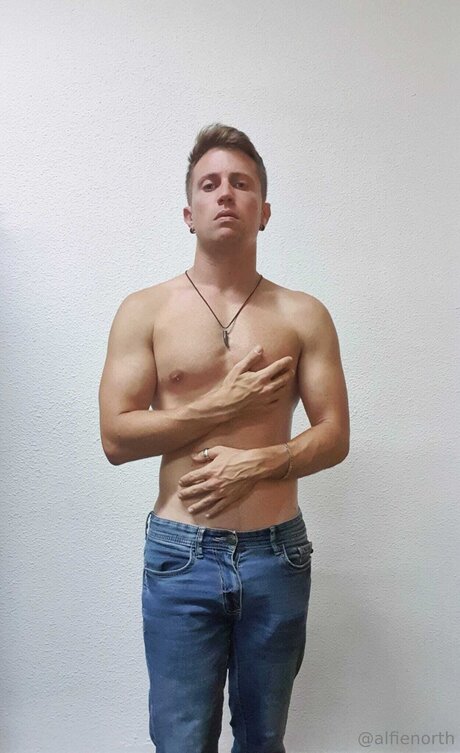 黒檀の小人OnlyFans 美しいヌード 写真