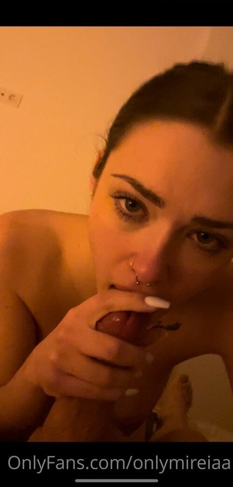 Onlymireiaa ポルノスター セクシー 画像