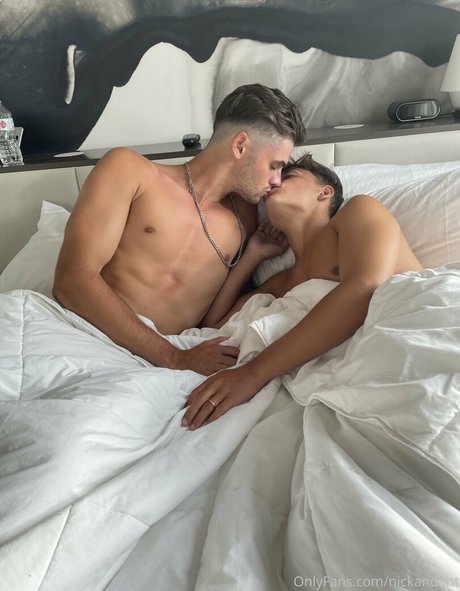 BBCティーンオンリーファンズ 無料セクシー 画像