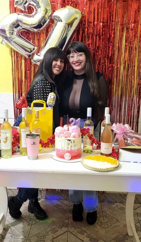 Estefania Rodriguez エロティックなモデル ギャラリー