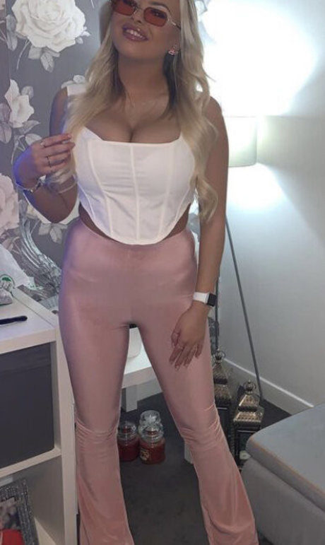 Shauni Scanlan 素敵なスター 写真