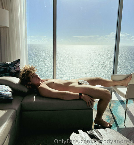 itscodyandrew アダルトスター アーカイブ