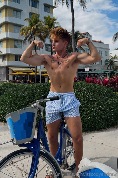 itscodyandrew ヌードモデル 写真