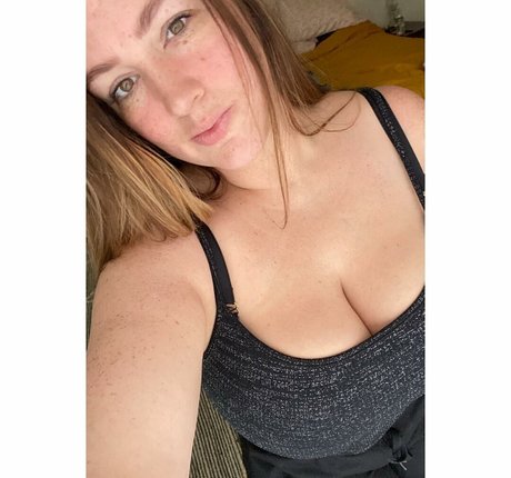 巨根ゲイOnlyFans 無料裸 写真