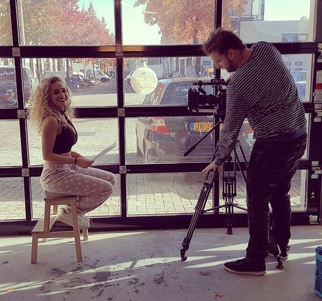 Zimra Geurts 完璧なポルノスター ギャラリー