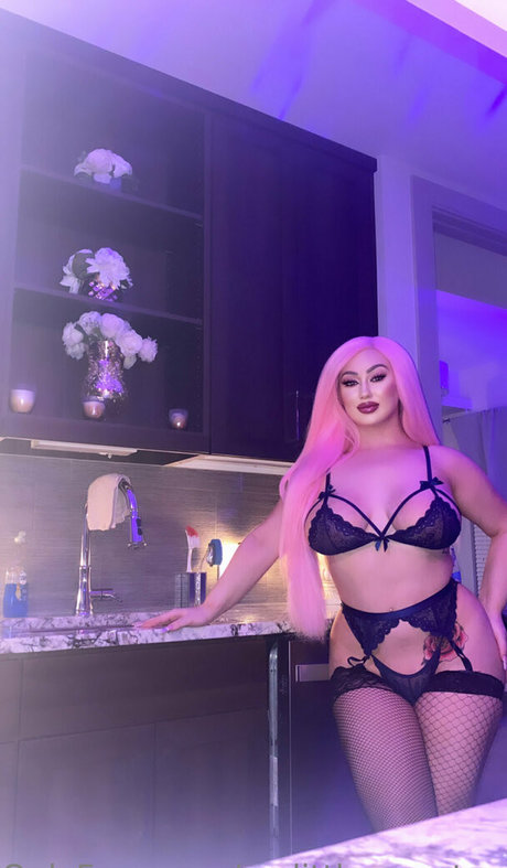 小柄なBBC OnlyFans 限定 ギャラリー