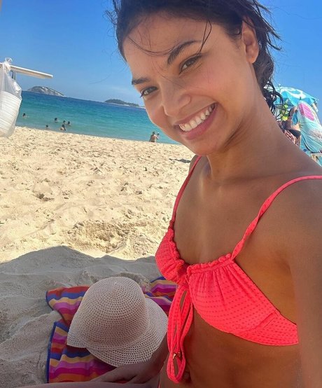 Heloisa Honein ヌード女優 画像