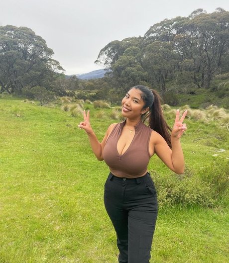 wocprincess ポルノモデル 写真