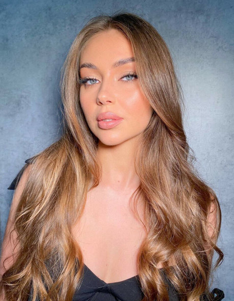 ガレガオンリーファンズ セクシー裸 写真