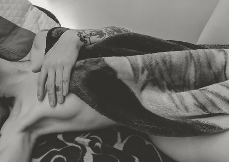 snoot 無料モデル 画像