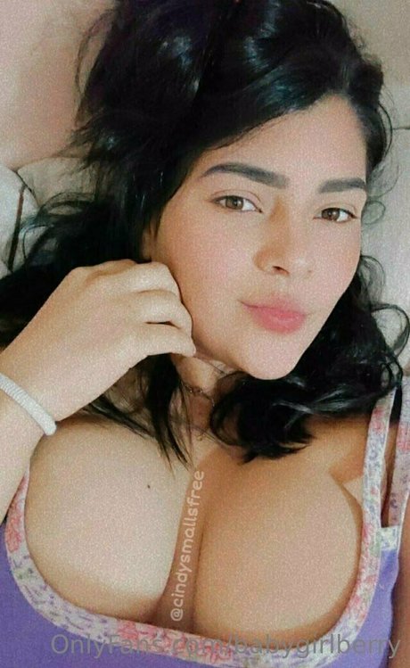 babygirlberry ヌードのポルノスター 画像