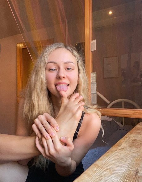 アジアの女性支配OnlyFans 無料 写真