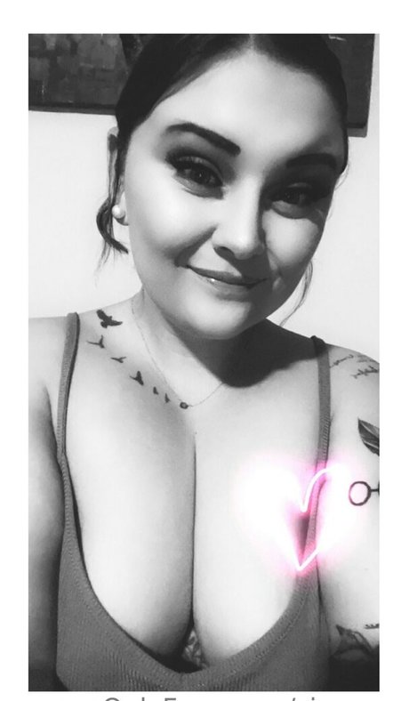 sjs xoxo 独占ポルノスター 写真