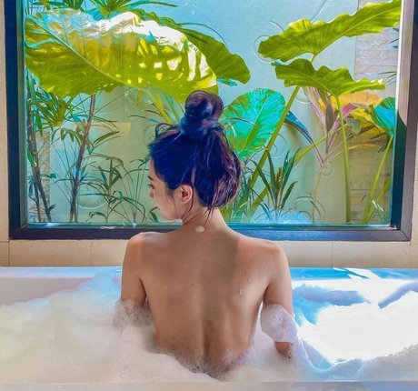 _Yeoreum ポルノスター 写真