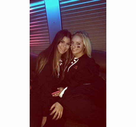 手袋onlyfans 無料セクシー 画像