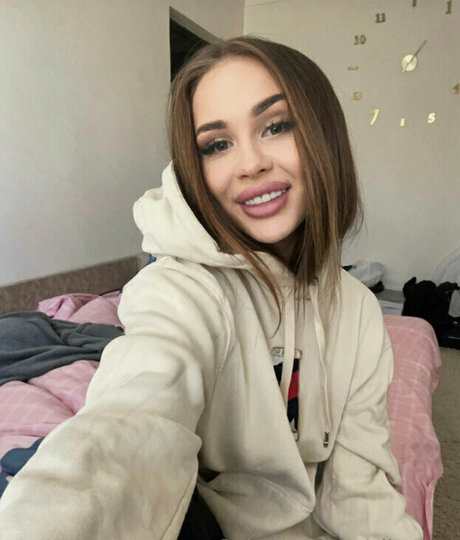 elissa a profile image