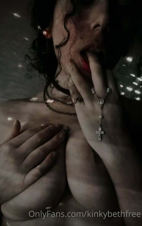 urgoddesspandora 裸のスター 画像