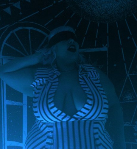 jezebelrose スター ヌード 写真