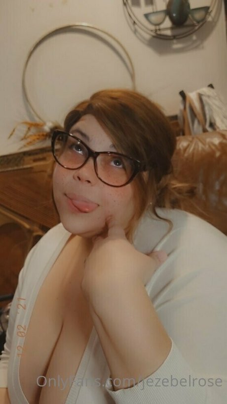 jezebelrose トップスター 写真