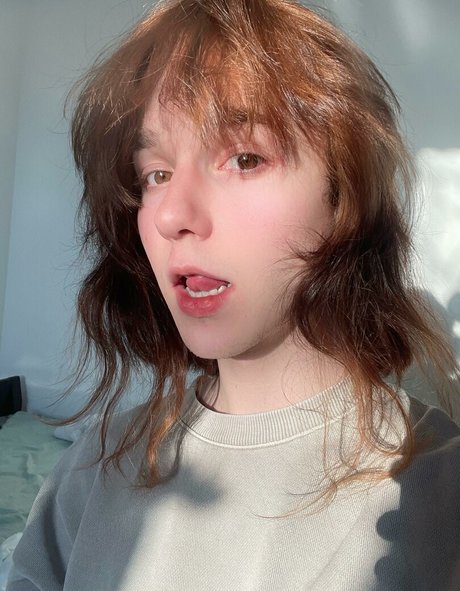 Mossy Barmales ポルノスター 美しい ギャラリー