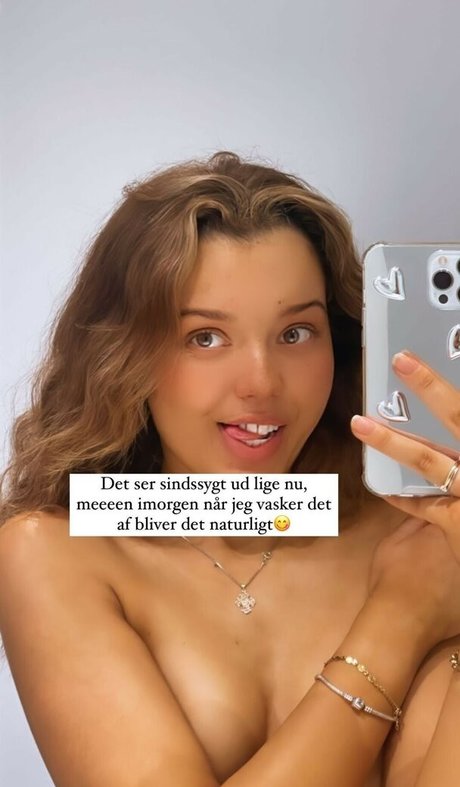 Fiona Elvine 最高のモデル 写真