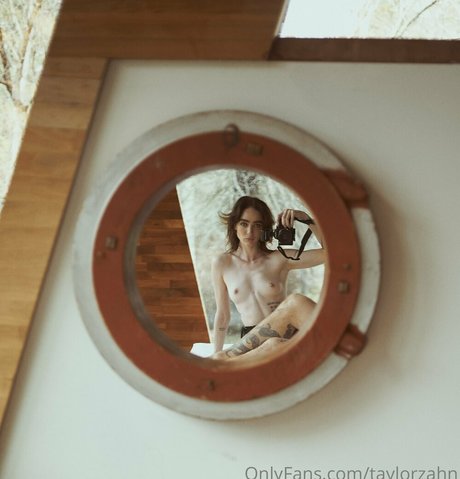 taylorzahn 美しいモデル 写真