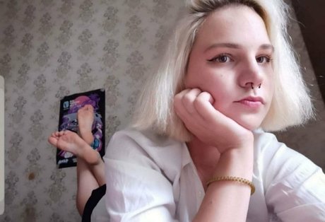 elisabetnievas セクシー女優 画像