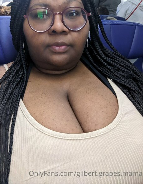毛深いBBW OnlyFans セクシー裸 画像