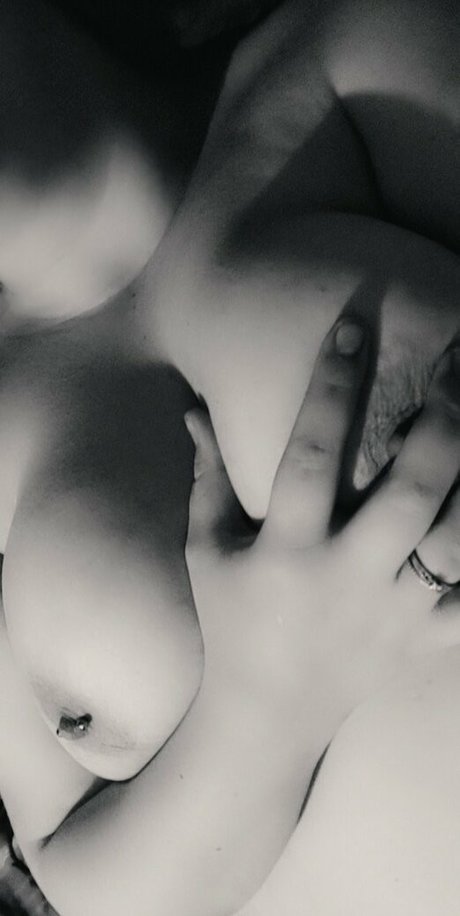 pixieprincess1994 裸モデル 写真