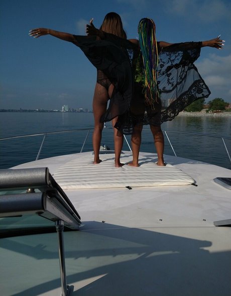 ms red77 セクシーなスター ギャラリー