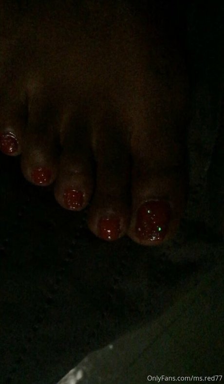 ms red77 女優 画像