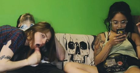 Caring Erin ポルノスター 画像