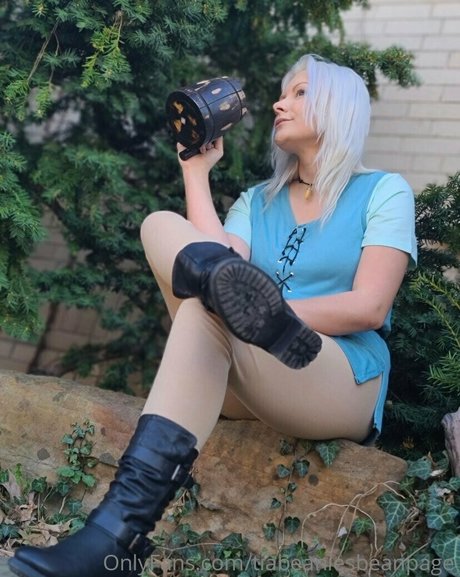 realprincesstiabeanie HD女優 写真