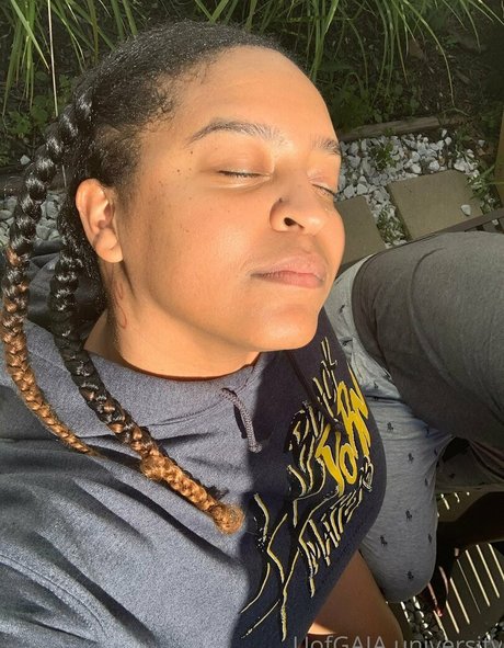 uofgaia アートモデル ギャラリー