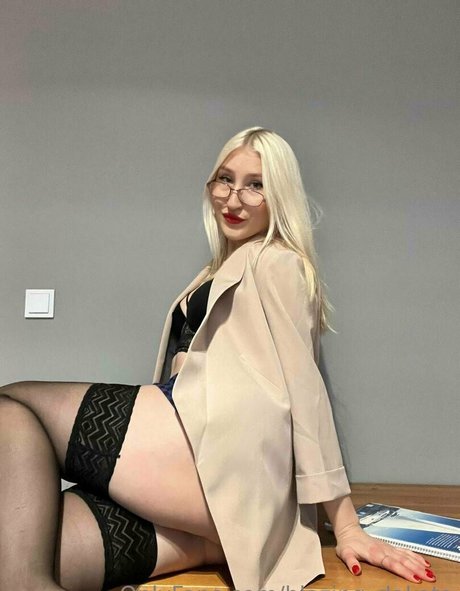 blazing dakota ポルノスター ギャラリー