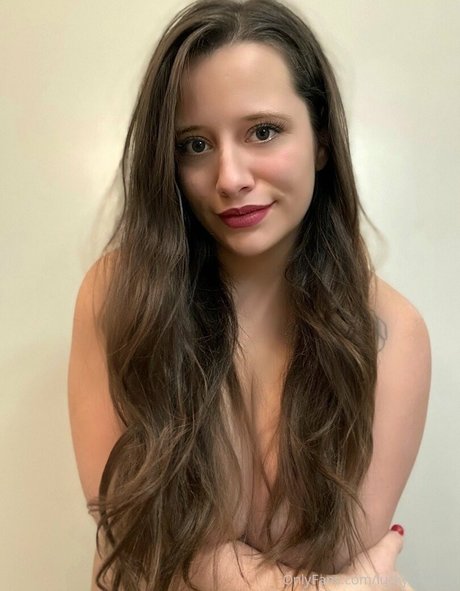 細身の巨乳OnlyFans 無料xxx 写真