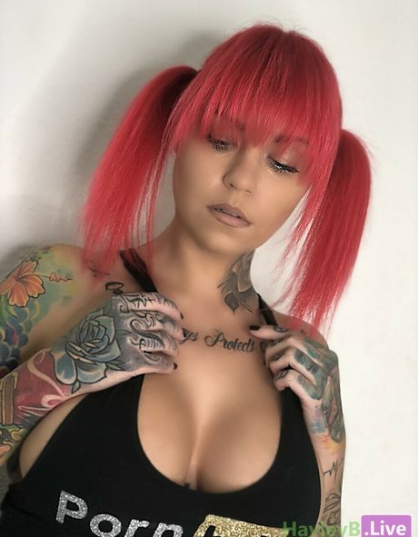 かわいい巨乳OnlyFans ポルノグラフィック 画像